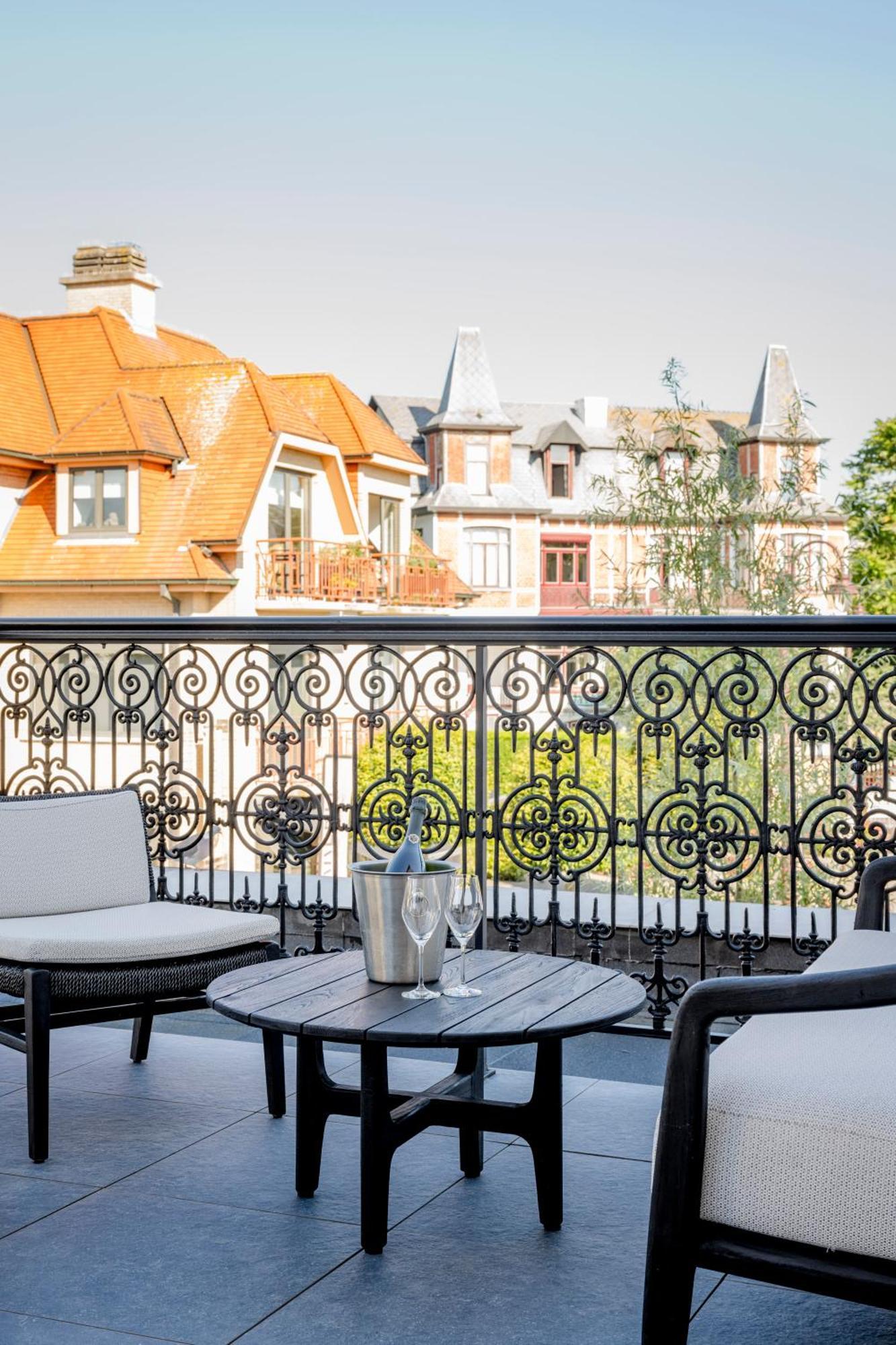 Hotel Des Brasseurs De Haan Eksteriør billede
